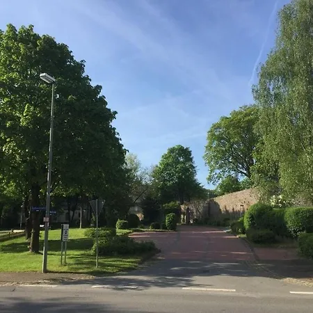 酒店 At Castle I 3*